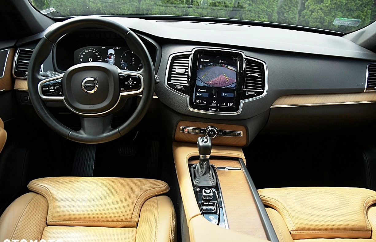 Volvo XC 90 cena 209900 przebieg: 94000, rok produkcji 2019 z Włoszczowa małe 781